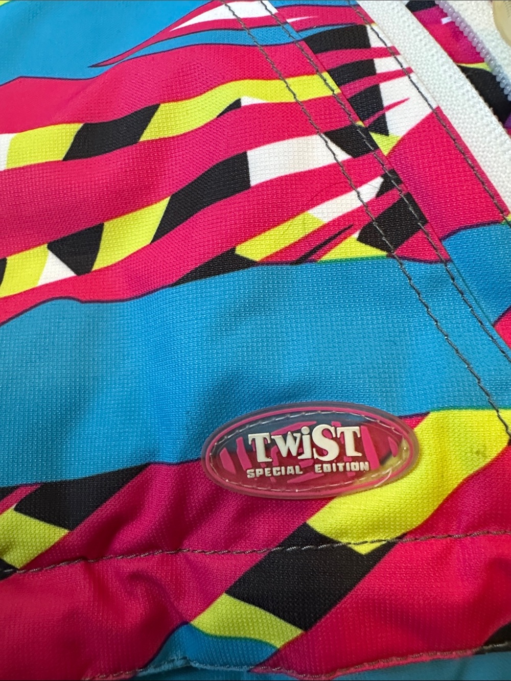 Multicolor Geometric Castle X Jacket - Picture 3 of 4